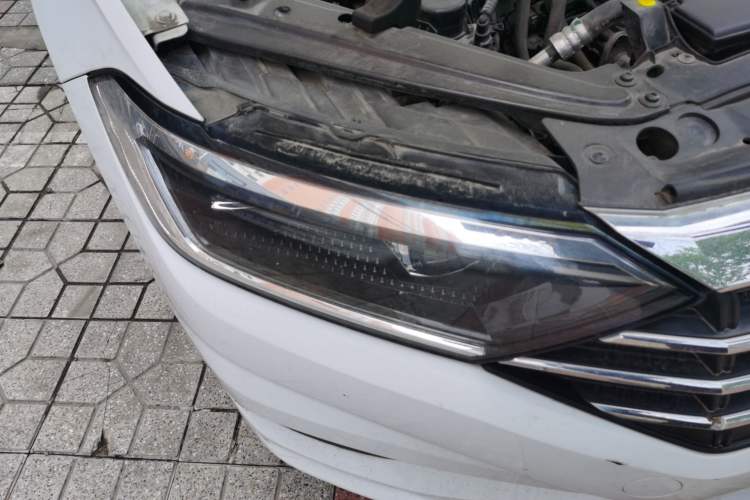 Used Volkswagen Sagitar 2019 280TSI DSG Comfort Version China VI Standard Right Front Headlight