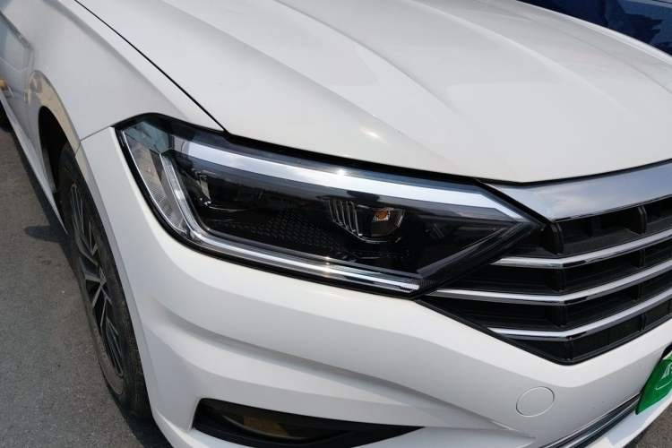 Used Volkswagen Sagitar 2019 280TSI DSG Comfort Version China VI Standard Right Front Headlight
