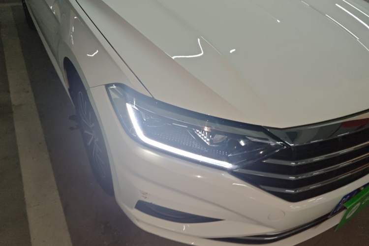 Used Volkswagen Sagitar 2019 280TSI DSG Comfort Version China VI Standard Right Front Headlight