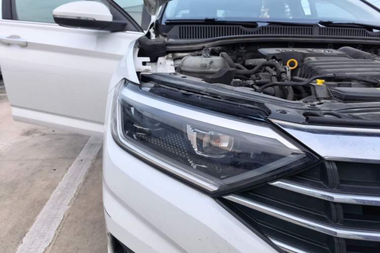 Used Volkswagen Sagitar 2019 280TSI DSG Luxury Version China VI Standard Right Front Headlight