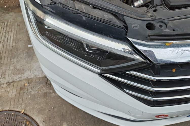 Used Volkswagen Sagitar 2019 280TSI DSG Comfort Version China VI Standard Right Front Headlight