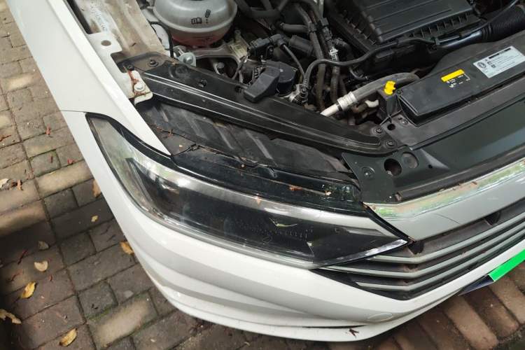 Used Volkswagen Sagitar 2019 280TSI DSG Comfort Version China VI Standard Right Front Headlight