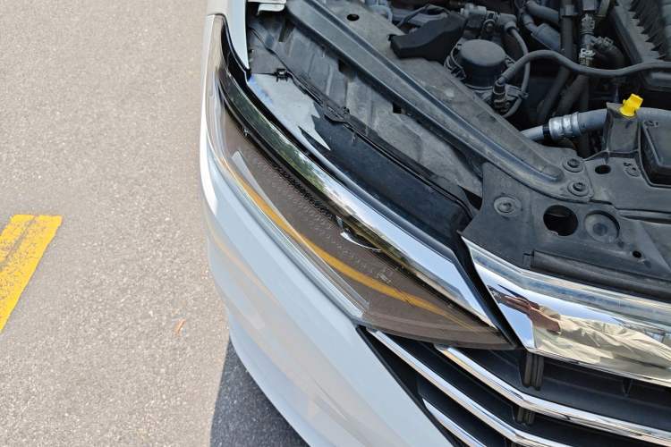 Used Volkswagen Sagitar 2019 280TSI DSG Comfort Version China VI Standard Right Front Headlight