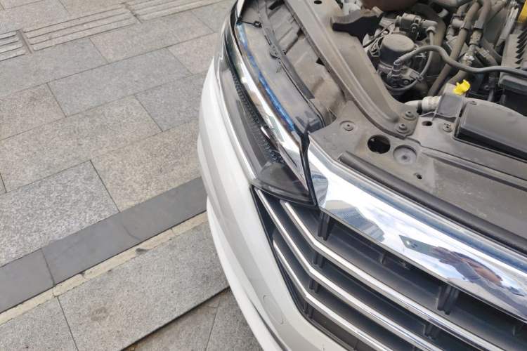 Used Volkswagen Sagitar 2019 280TSI DSG Comfort Version China VI Standard Right Front Headlight