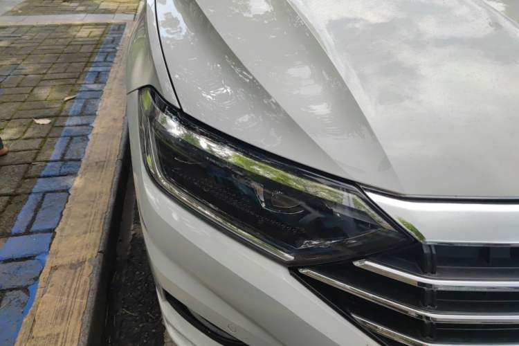 Used Volkswagen Sagitar 2019 280TSI DSG Luxury Version China VI Standard Right Front Headlight