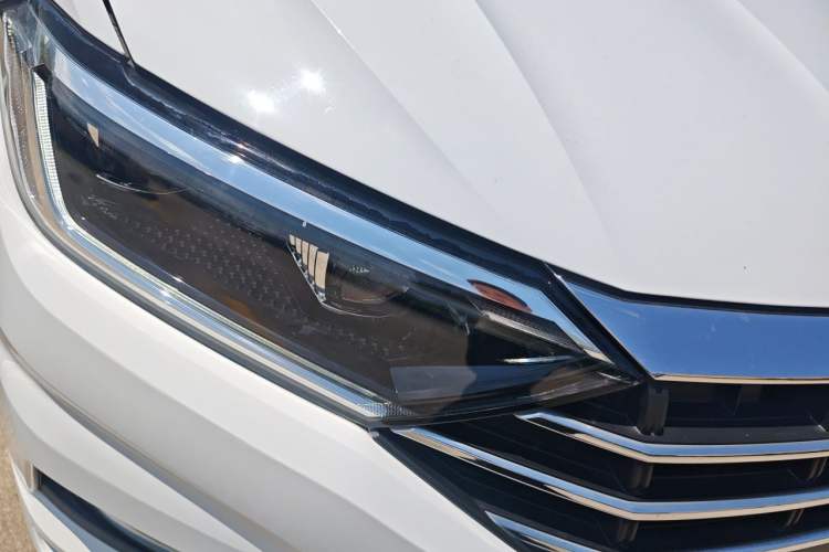 Used Volkswagen Sagitar 2019 200TSI DSG Comfort Version China VI Standard Right Front Headlight