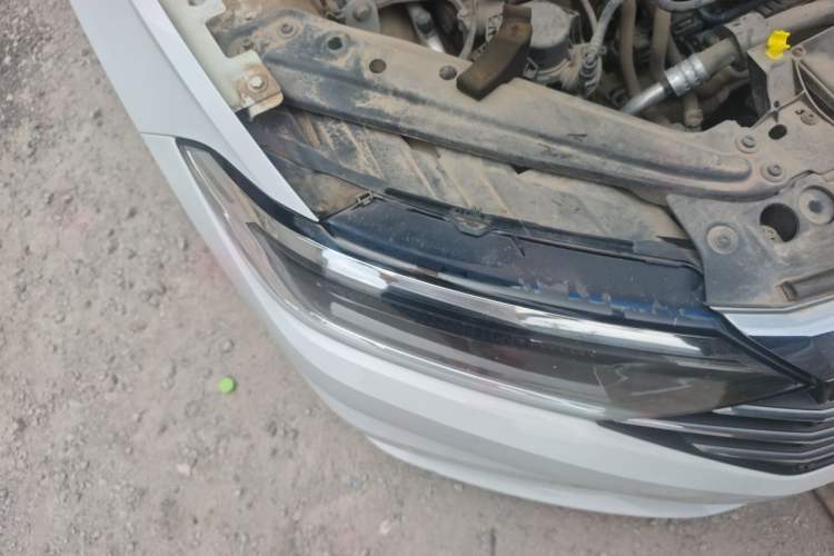 Used Volkswagen Sagitar 2019 200TSI DSG Comfort Version China VI Standard Right Front Headlight