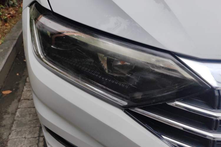 Used Volkswagen Sagitar 2019 280TSI DSG Comfort Version China VI Standard Right Front Headlight