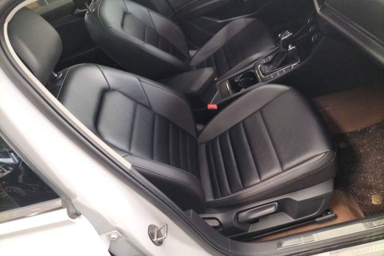 Used Volkswagen Sagitar 2019 280TSI DSG Comfort Version China VI Standard Right Front Seat