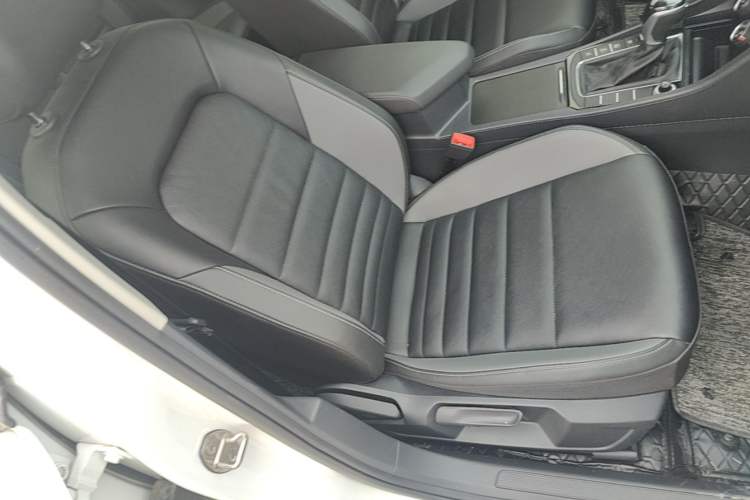 Used Volkswagen Sagitar 2019 200TSI DSG Comfort Version China VI Standard Right Front Seat