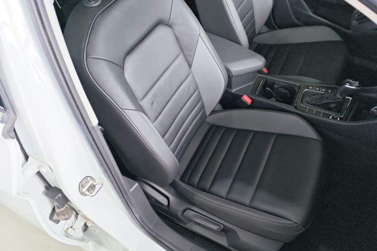 Used Volkswagen Sagitar 2019 200TSI DSG Comfort Version China VI Standard Right Front Seat