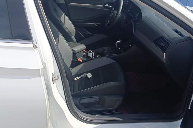Used Volkswagen Sagitar 2019 200TSI DSG Comfort Version China VI Standard Right Front Seat