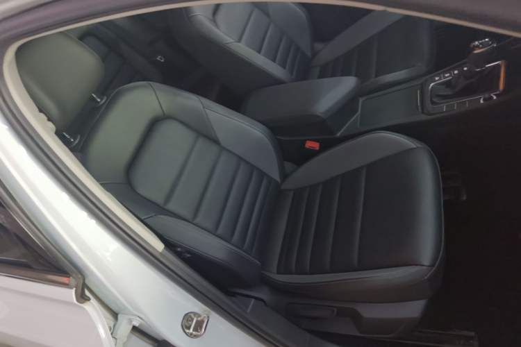 Used Volkswagen Sagitar 2019 280TSI DSG Comfort Version China VI Standard Right Front Seat