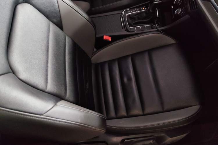Used Volkswagen Sagitar 2019 200TSI DSG Comfort Version China V Standard Right Front Seat