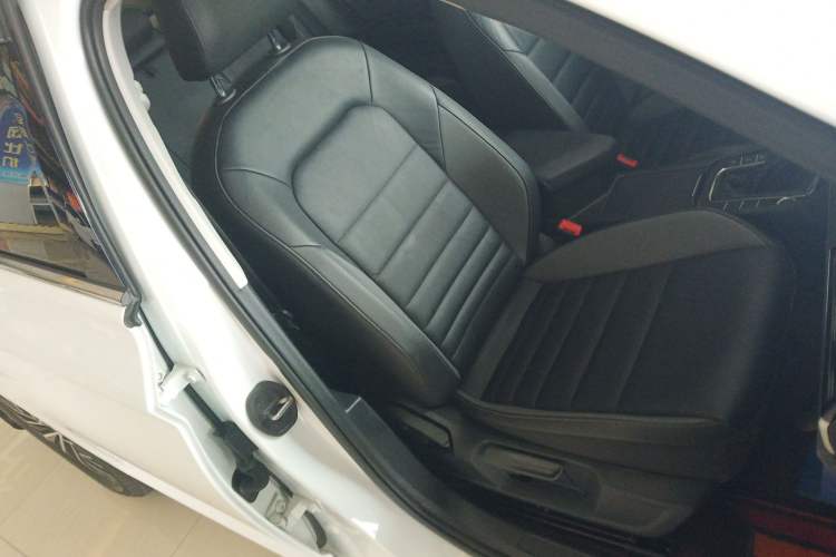 Used Volkswagen Sagitar 2019 280TSI DSG Comfort Version China VI Standard Right Front Seat