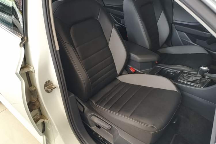 Used Volkswagen Sagitar 2019 280TSI DSG Comfort Version China VI Standard Right Front Seat