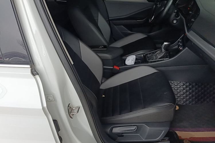 Used Volkswagen Sagitar 2019 280TSI DSG Comfort Version China VI Standard Right Front Seat