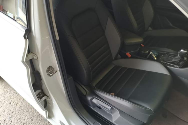 Used Volkswagen Sagitar 2019 280TSI DSG Comfort Version China VI Standard Right Front Seat