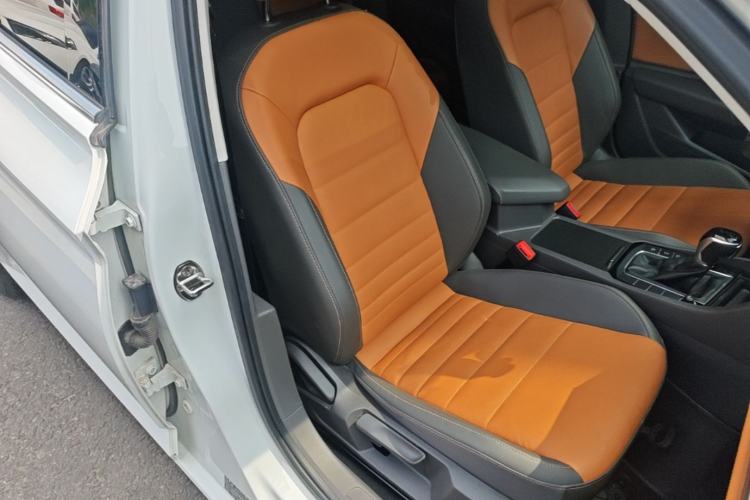 Used Volkswagen Sagitar 2019 280TSI DSG Comfort Version China VI Standard Right Front Seat