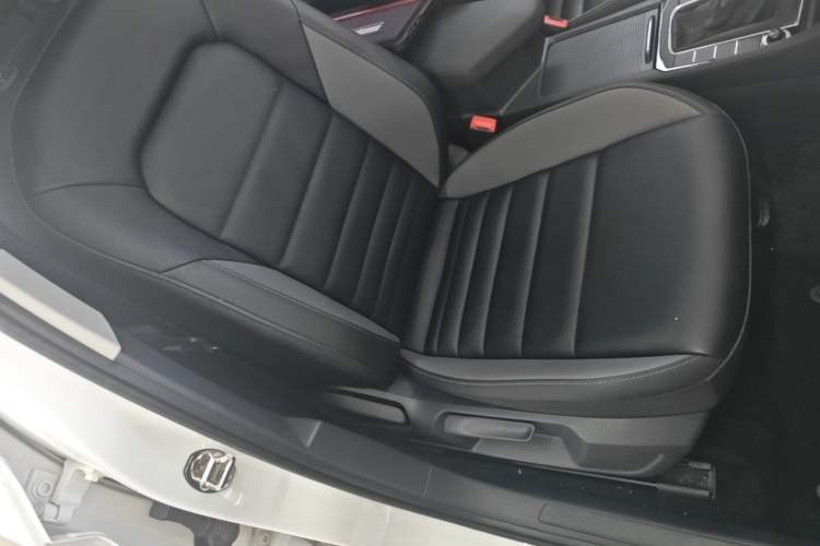 Used Volkswagen Sagitar 2019 280TSI DSG Comfort Version China V Standard Right Front Seat