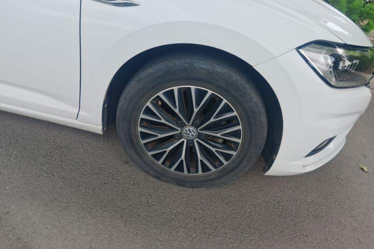 Used Volkswagen Sagitar 2019 280TSI DSG Comfort Version China V Standard Right Front Wheel Hub