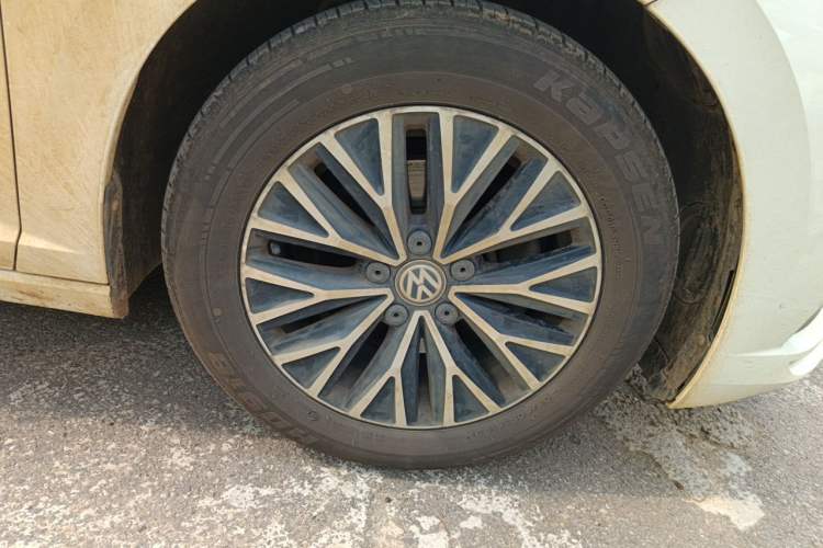 Used Volkswagen Sagitar 2019 280TSI DSG Comfort Version China V Standard Right Front Wheel Hub