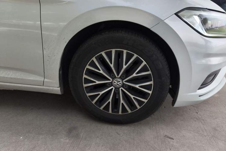Used Volkswagen Sagitar 2019 280TSI DSG Comfort Version China V Standard Right Front Wheel Hub