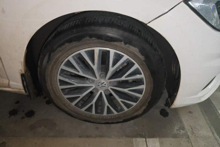 Used Volkswagen Sagitar 2019 280TSI DSG Comfort Version China V Standard Right Front Wheel Hub