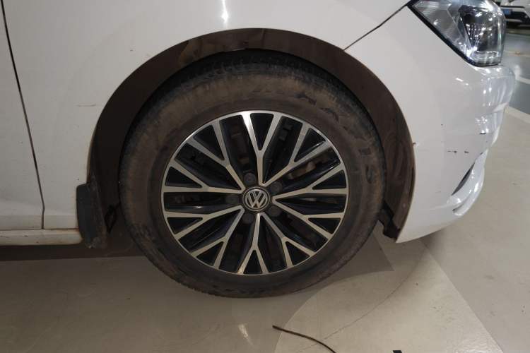 Used Volkswagen Sagitar 2019 280TSI DSG Comfort Version China V Standard Right Front Wheel Hub