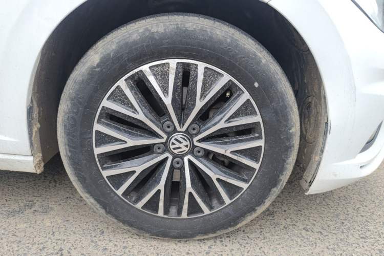 Used Volkswagen Sagitar 2019 280TSI DSG Comfort Version China V Standard Right Front Wheel Hub