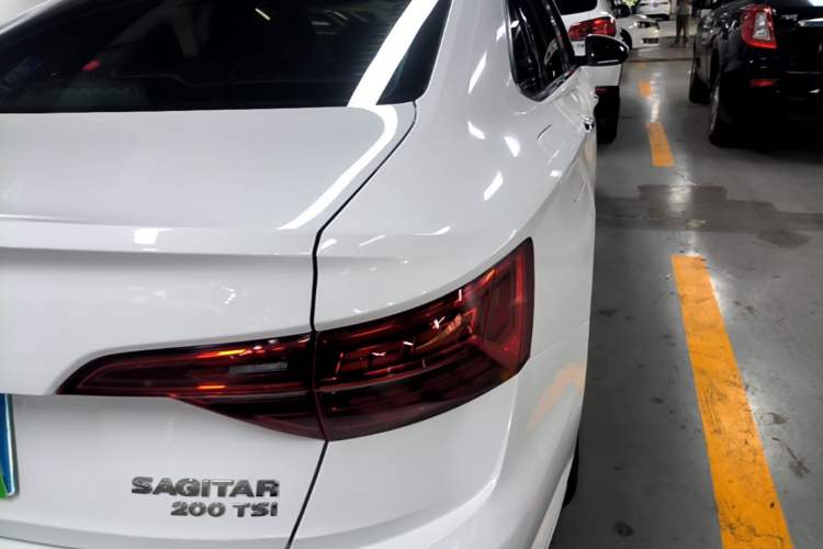 Used Volkswagen Sagitar 2019 200TSI Manual Comfort Version China VI Standard Right Rear Taillight