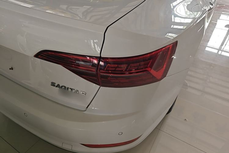 Used Volkswagen Sagitar 2019 280TSI DSG Comfort Version China VI Standard Right Rear Taillight
