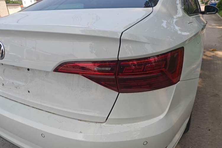 Used Volkswagen Sagitar 2019 200TSI DSG Comfort Version China VI Standard Right Rear Taillight