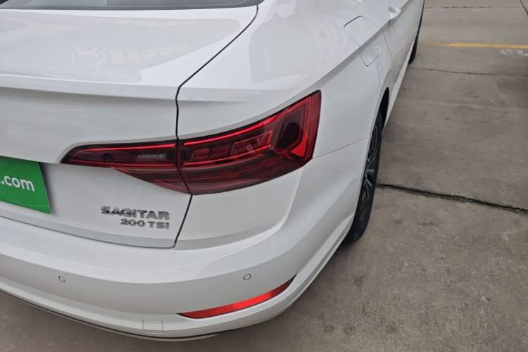 Used Volkswagen Sagitar 2019 200TSI DSG Comfort Version China VI Standard Right Rear Taillight
