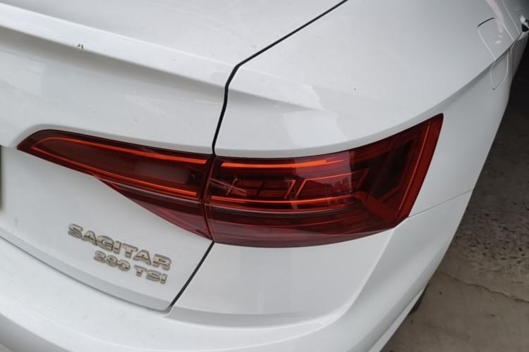 Used Volkswagen Sagitar 2019 280TSI DSG Comfort Version China VI Standard Right Rear Taillight