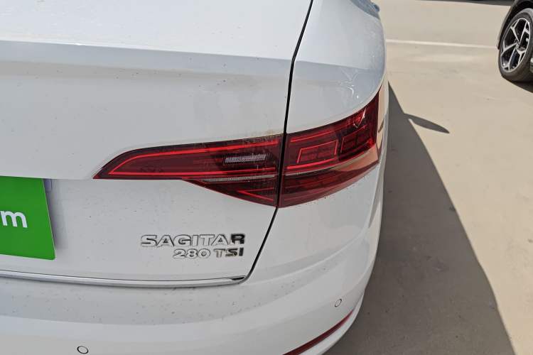 Used Volkswagen Sagitar 2019 280TSI DSG Flagship Model China V Standard Right Rear Taillight