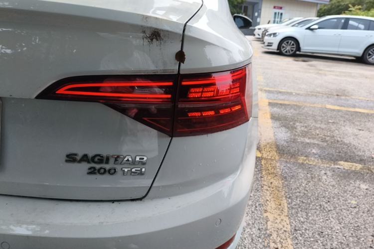 Used Volkswagen Sagitar 2019 200TSI DSG Comfort Version China VI Standard Right Rear Taillight