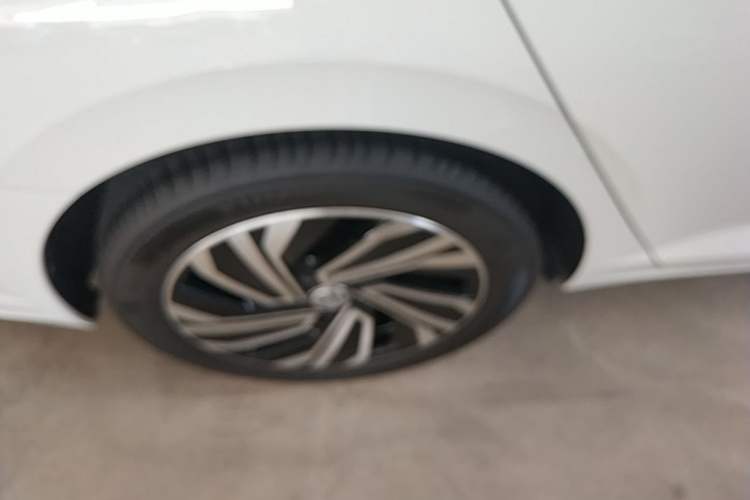 Used Volkswagen Sagitar 2019 280TSI DSG Luxury Version China VI Standard Right Rear Wheel Hub