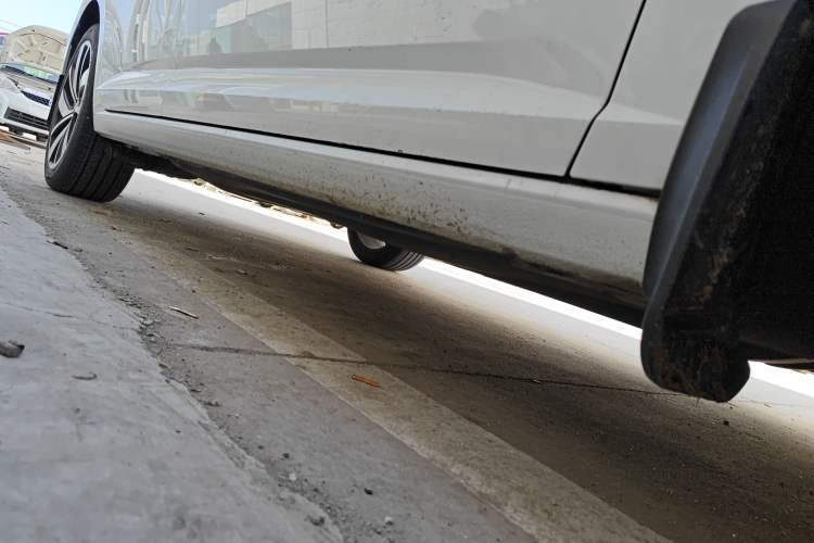 Used Volkswagen Sagitar 2019 280TSI DSG Flagship Model China V Standard Right Side Sill