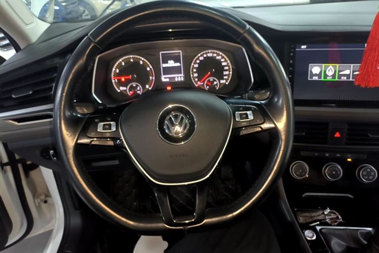 Used Volkswagen Sagitar 2019 200TSI Manual Comfort Version China VI Standard Steering Wheel