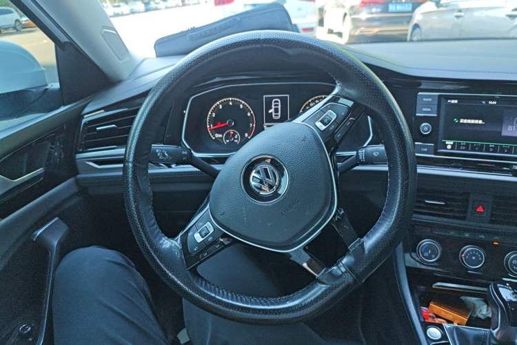 Used Volkswagen Sagitar 2019 280TSI DSG Comfort Version China VI Standard Steering Wheel