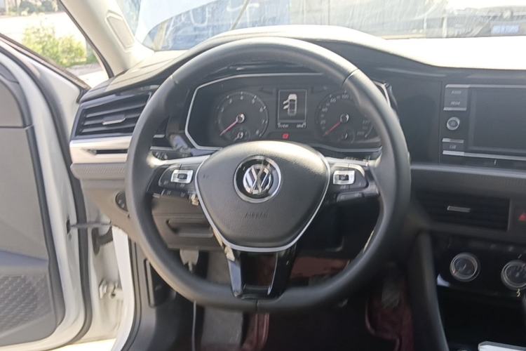 Used Volkswagen Sagitar 2019 200TSI DSG Comfort Version China VI Standard Steering Wheel