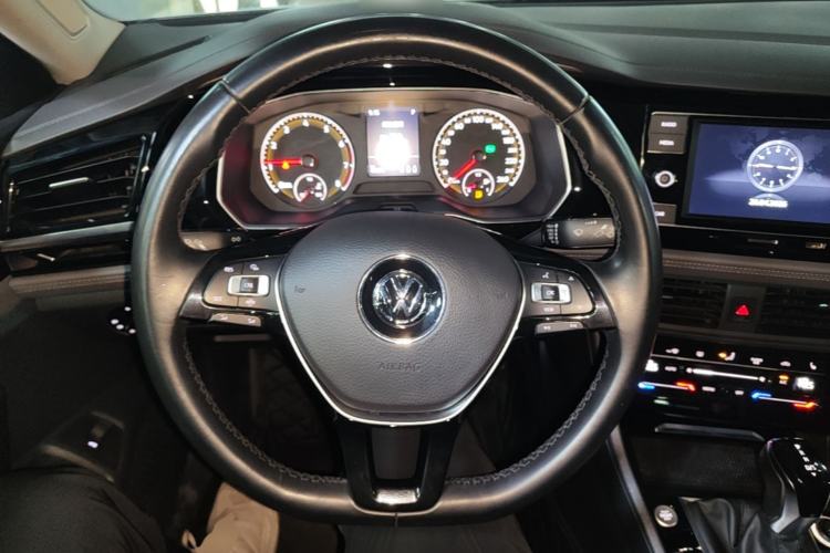 Used Volkswagen Sagitar 2019 280TSI DSG Luxury Version China VI Standard Steering Wheel