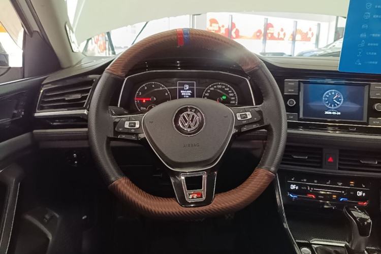Used Volkswagen Sagitar 2019 280TSI DSG Luxury Version China VI Standard Steering Wheel