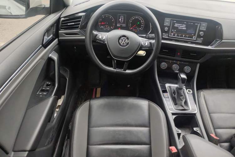 Used Volkswagen Sagitar 2019 200TSI DSG Comfort Version China V Standard Steering Wheel