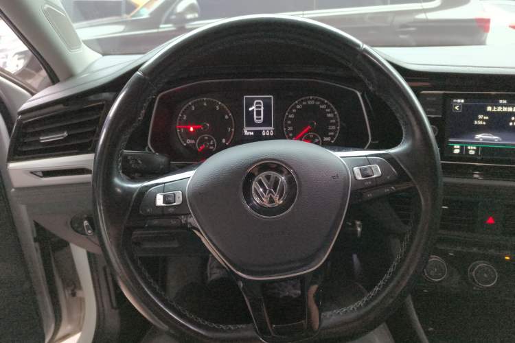 Used Volkswagen Sagitar 2019 200TSI Manual Comfort Version China VI Standard Steering Wheel