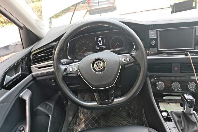 Used Volkswagen Sagitar 2019 280TSI DSG Comfort Version China VI Standard Steering Wheel