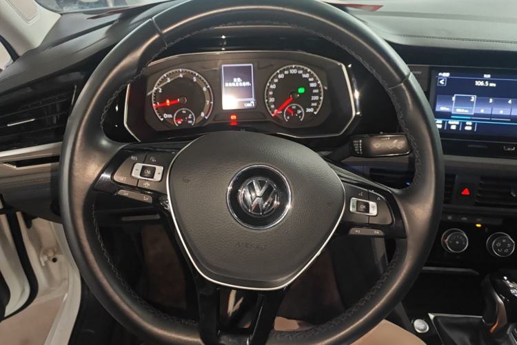 Used Volkswagen Sagitar 2019 200TSI DSG Comfort Version China VI Standard Steering Wheel