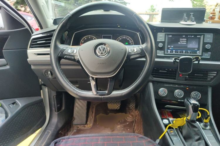 Used Volkswagen Sagitar 2019 280TSI DSG Comfort Version China VI Standard Steering Wheel