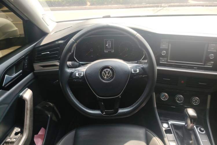 Used Volkswagen Sagitar 2019 200TSI DSG Comfort Version China VI Standard Steering Wheel
